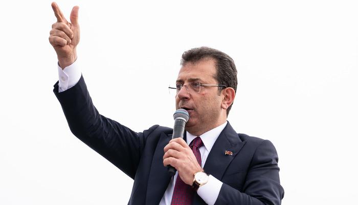 Financial Times'tan İmamoğlu'ndan etkileyici analiz: Masasında hem Nutuk hem de Kur'an var
