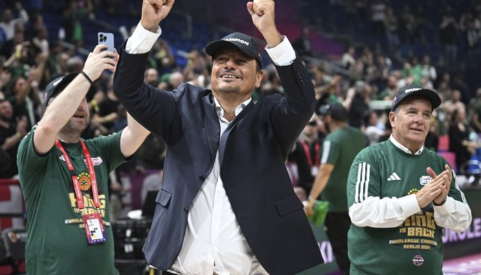 Ergin Ataman'ın Panathinaikos'u Yunanistan'da şampiyon oldu!  Çifte gol attı...Diğer Sporlar