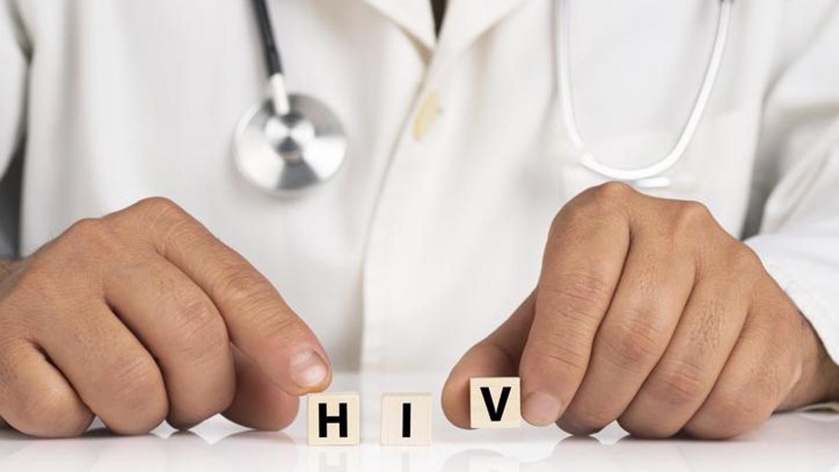AIDS belirtileri nelerdir? Yardım nasıl anlanır? Tedavi yöntemleri nelerdir?