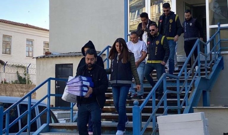 Kadınlara fuhuş yaptırmak için şantaj yapan 5 şüpheli tutuklandı – Son Dakika Türkiye Haberleri