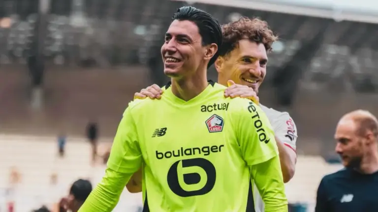 Adı Fenerbahçe ile anılıyordu: Berke Özer’den transfer iddialarına yanıt!